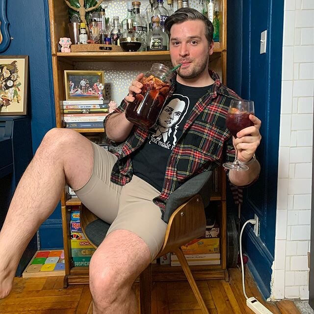 Tomorrow we kick off Sangria week on Quarantine Cocktails with Joel! Tune in to check it out and choose was size fits your isolation best!