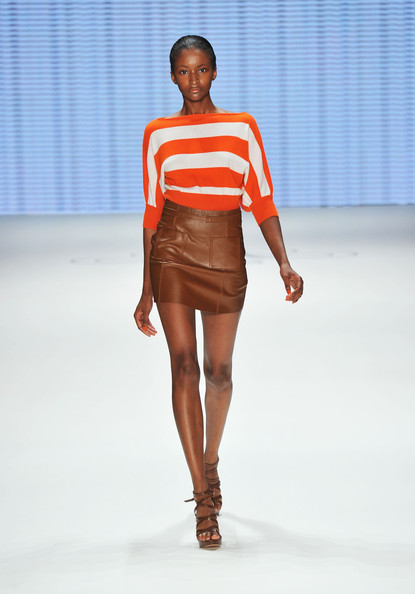Allude