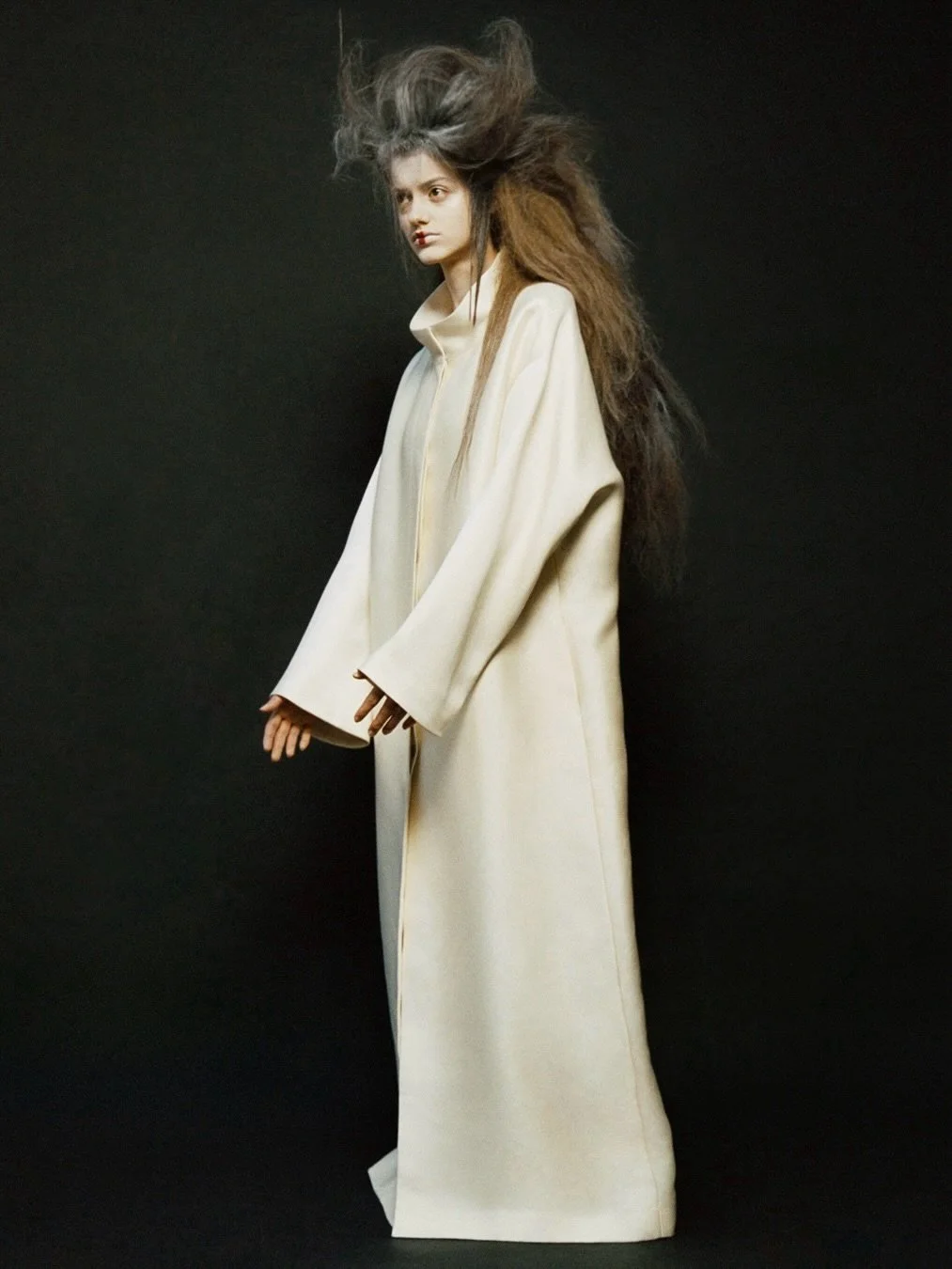 . 

Photographer @fabienkruszelnicki 
Model @aurore.franche 
Styling @gro.curtis.studio 
#michaelsilvahair #unrealbymsh 
Makeup @rennobuko 
@heroine_mag