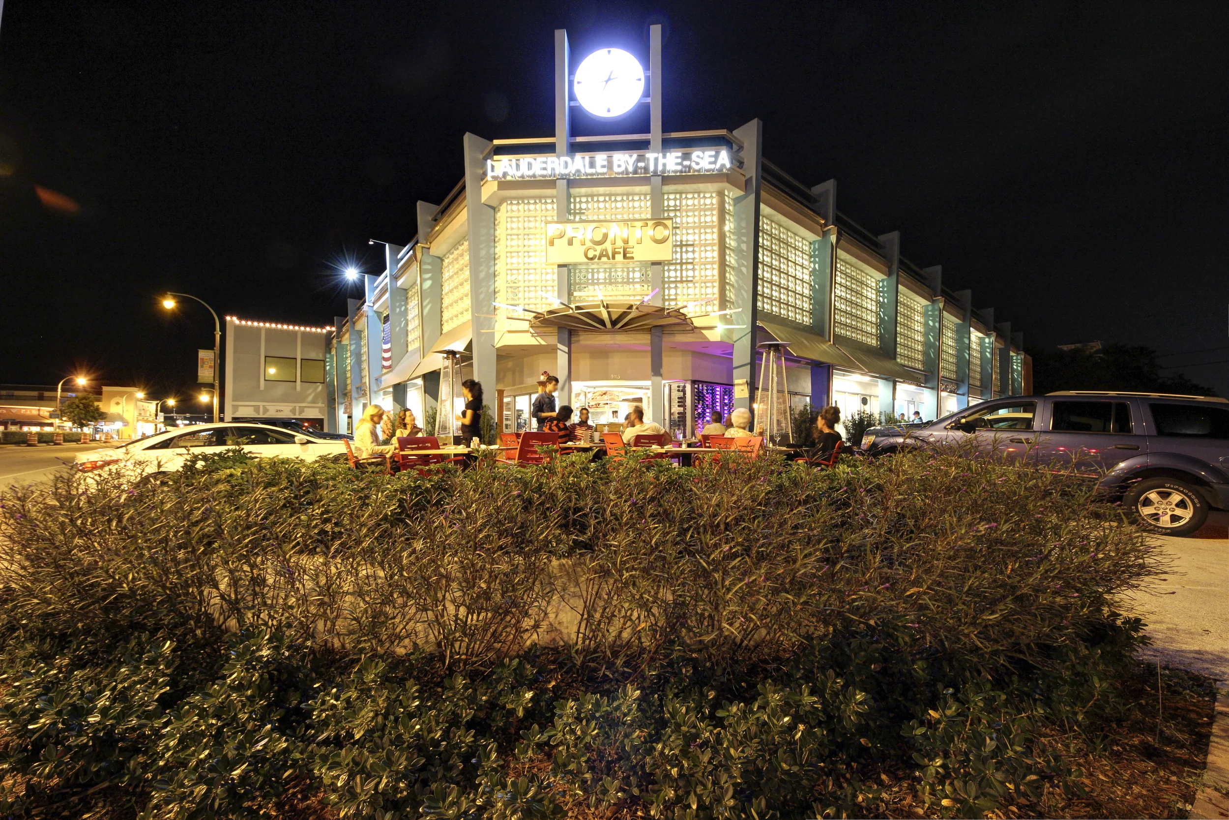 Pronto Cafe by-the-sea