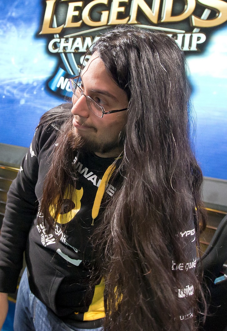 Imaqtpie, the Dignitas ADC famous for his streaming personality. source