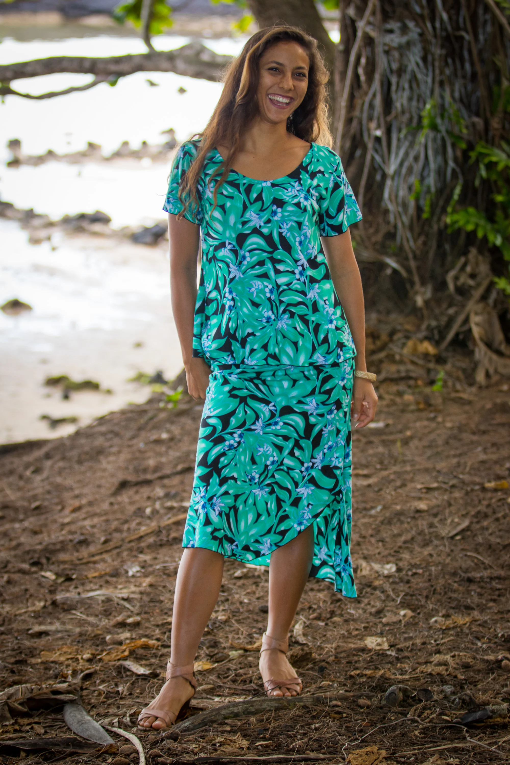293 TOP/ 345L SKIRT -329CQ 