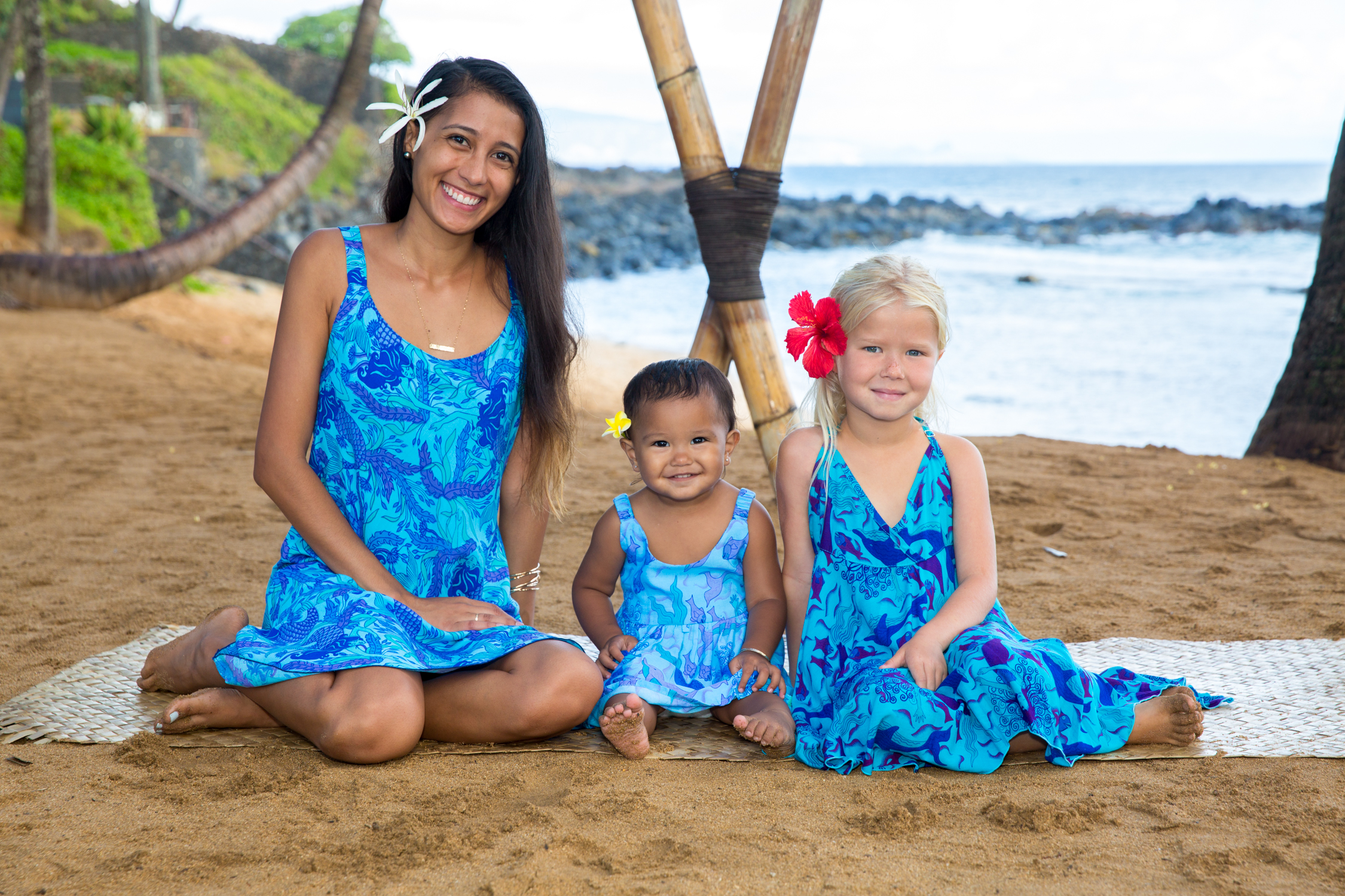 WOMAN: 151S- 203P BABY: C149- 202P GIRL: C127- 202R