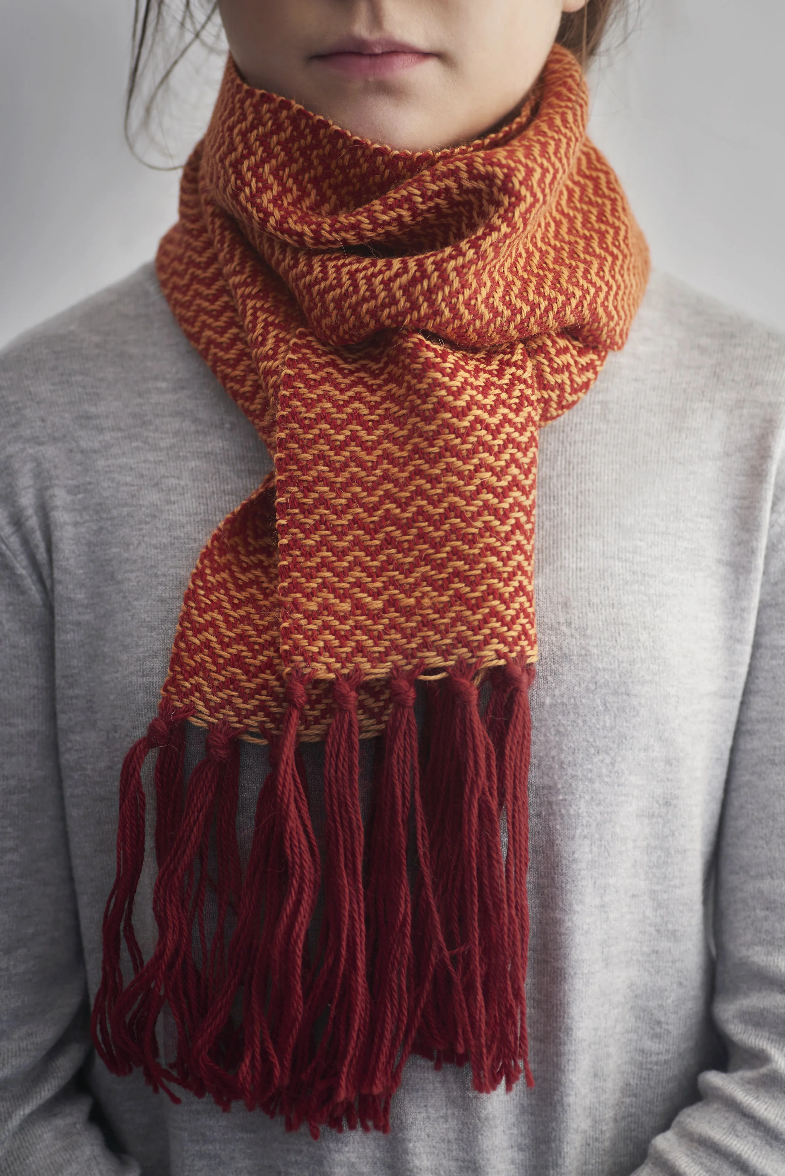 Lisbeth_Scarf_Detail_2016_0157.jpg