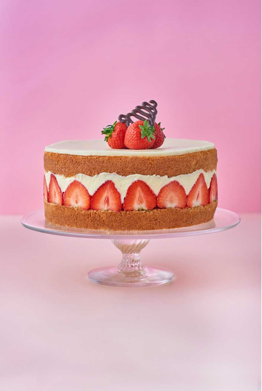 Jean Cazals - Strawberry cake.jpg