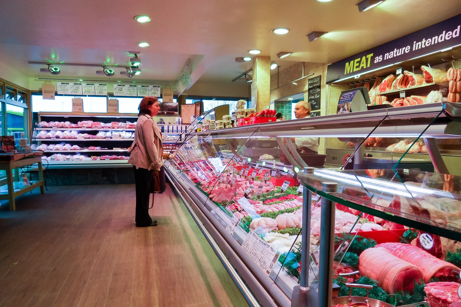 The installed store featuring Smeva's Vision serve-over counter and Fjorda multi-deck