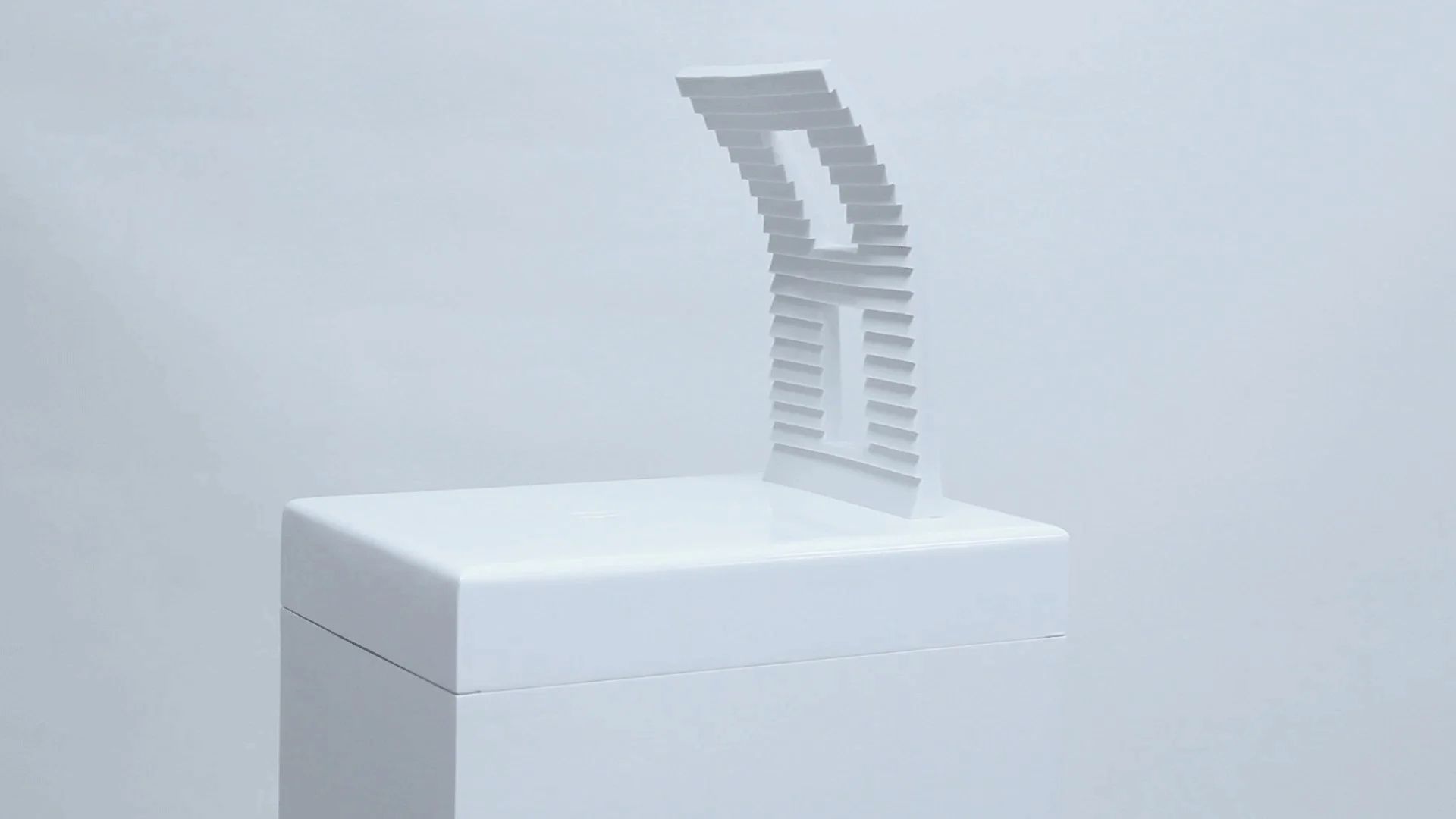 מתן גולן, one week, סיליקון, עץ ואור, 2017