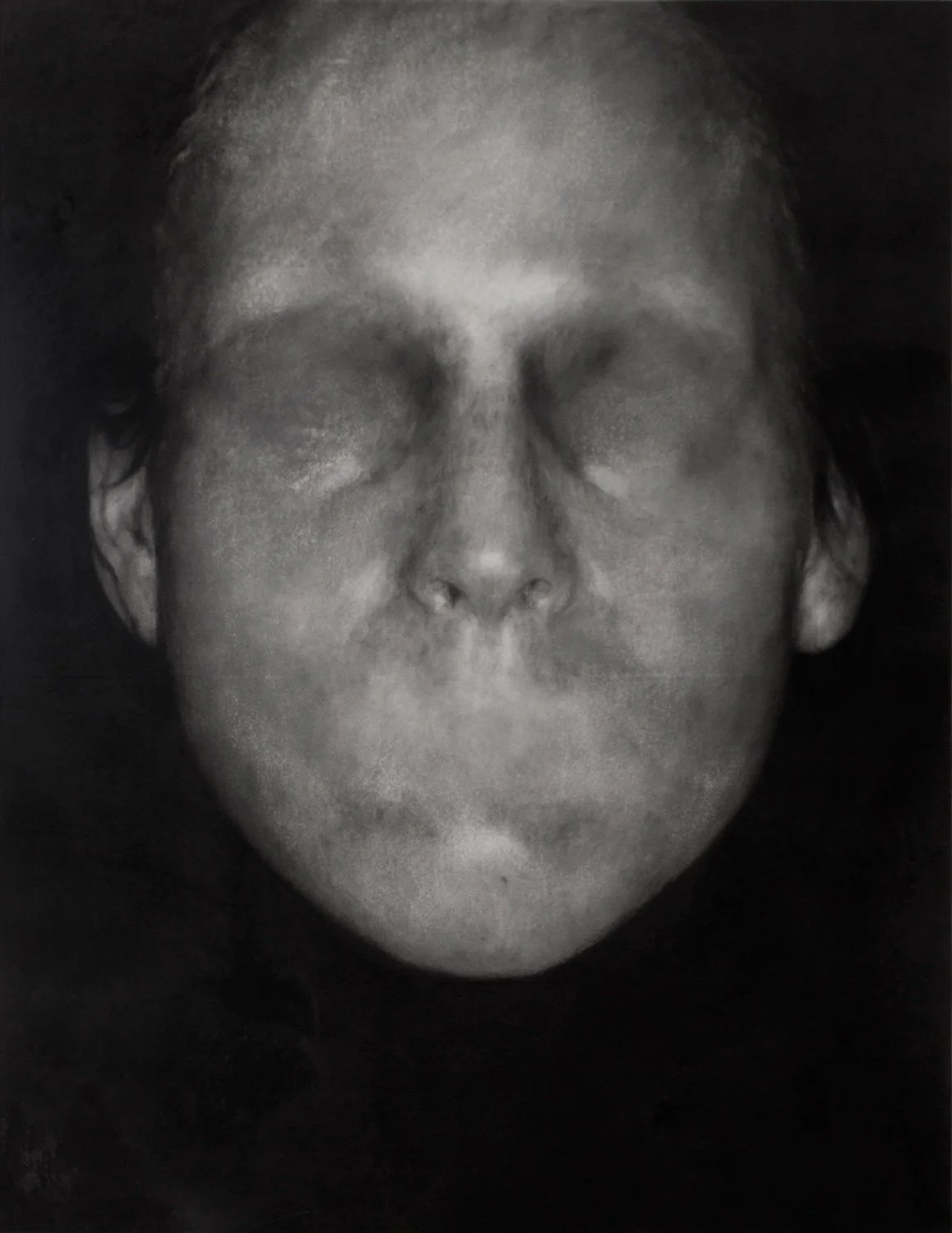 טלי מילשטיין, להקיף את המילה בשתיקה, פחם על נייר, 2016