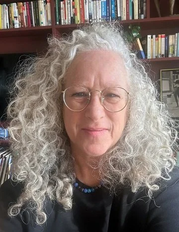 נעה שיזף 