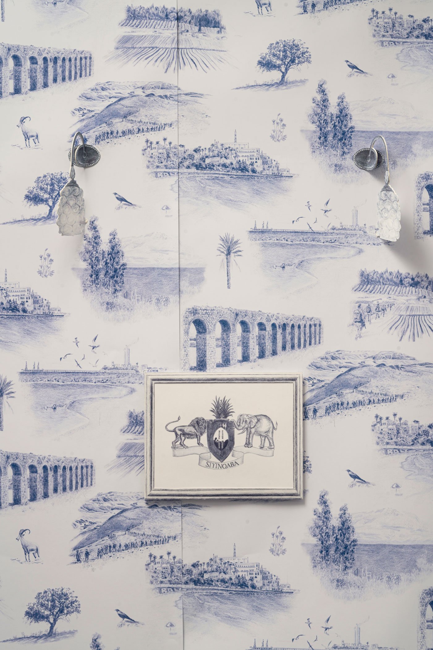 רותי זינגר - משוט בארץ - Siyinqaba - עפרון תרמוטרנספר על נייר, מנורות מגזרות נייר