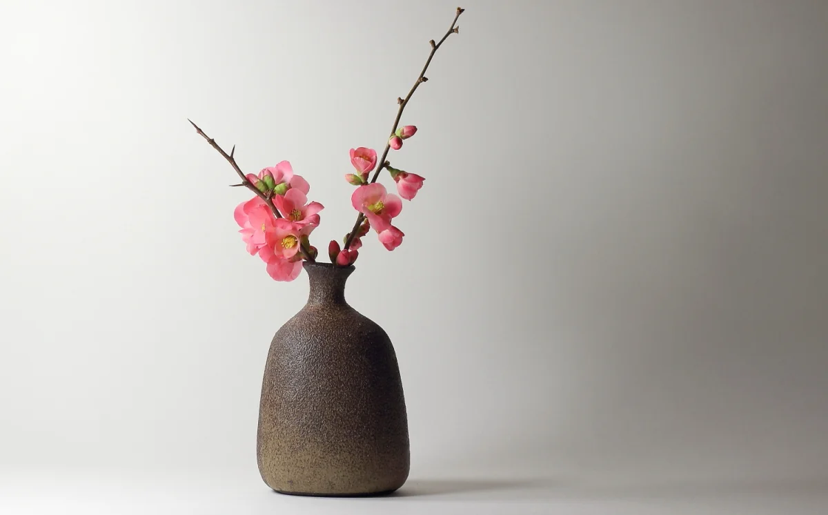 vase delta, grès noir, émaux de cendres | ø 10cm x h 14.5cm