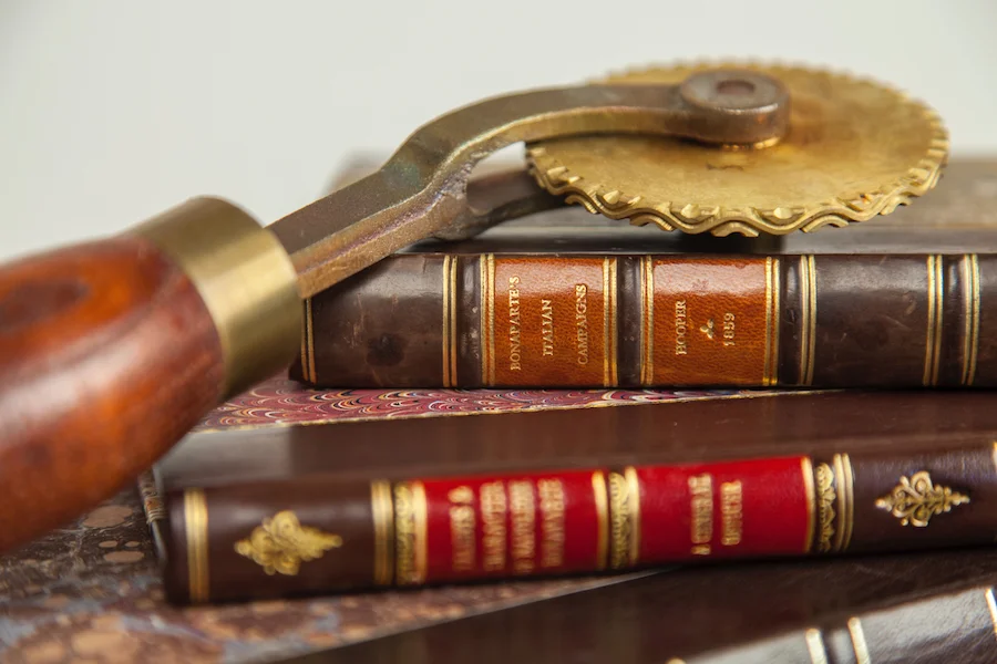Fine Bookbinding Traditional Fine Bookbinding: Otter Bookbinding