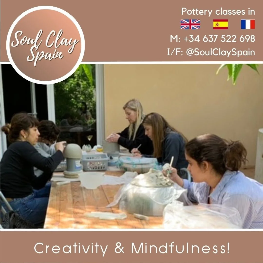 🇬🇧 It's still not too late to try something new in 2023! ✨ Pottery lessons in 🇬🇧 English, 🇫🇷 French and 🇪🇸 Spanish 😀 Come and discover the creative fun of working with clay and its powerful therapeutic benefits. For more information, please 