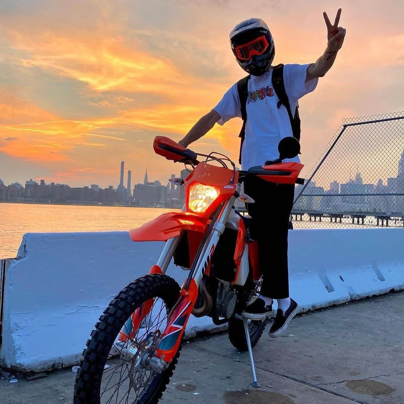 @slightblurr has a bike from the future. hopefully 2022 is a sexy as his beaut of a whip.

REPOST FROM @slightblurr Living &amp; loving life as of recently 🧡
