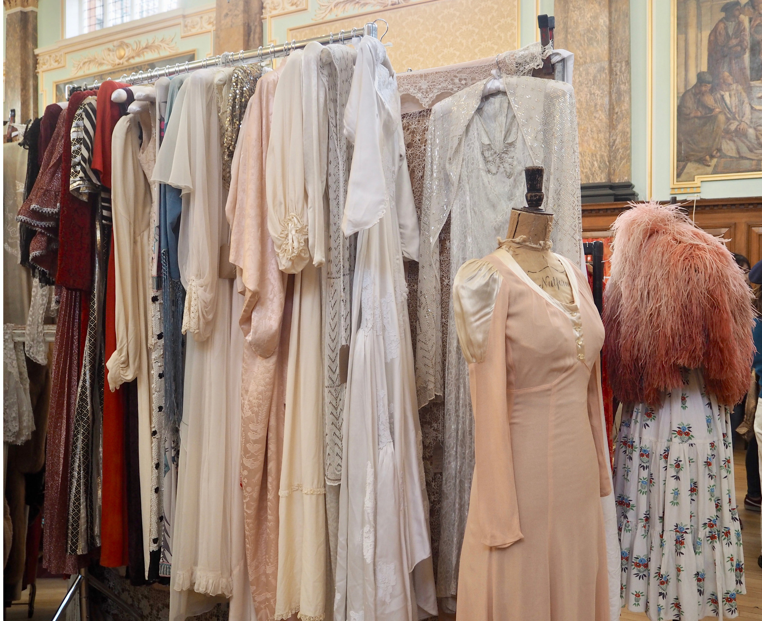 vintage dress shop near me