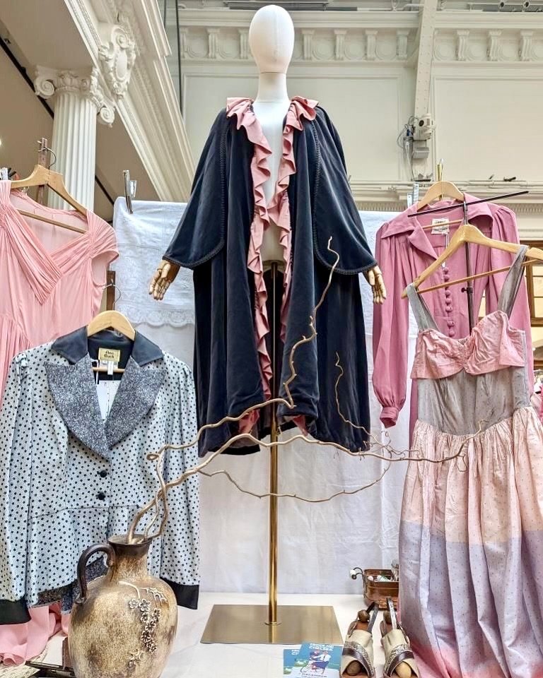 From our last event at The Royal Horticultural Halls where we&rsquo;ll be holding the next Frock Me! Vintage Fair Sunday 1st June ✨
Display @atelier_archive_vintage 

All details linked in bio 🖇️
#frockmevintagefair #frockmevictoria #vintagefair #Lo