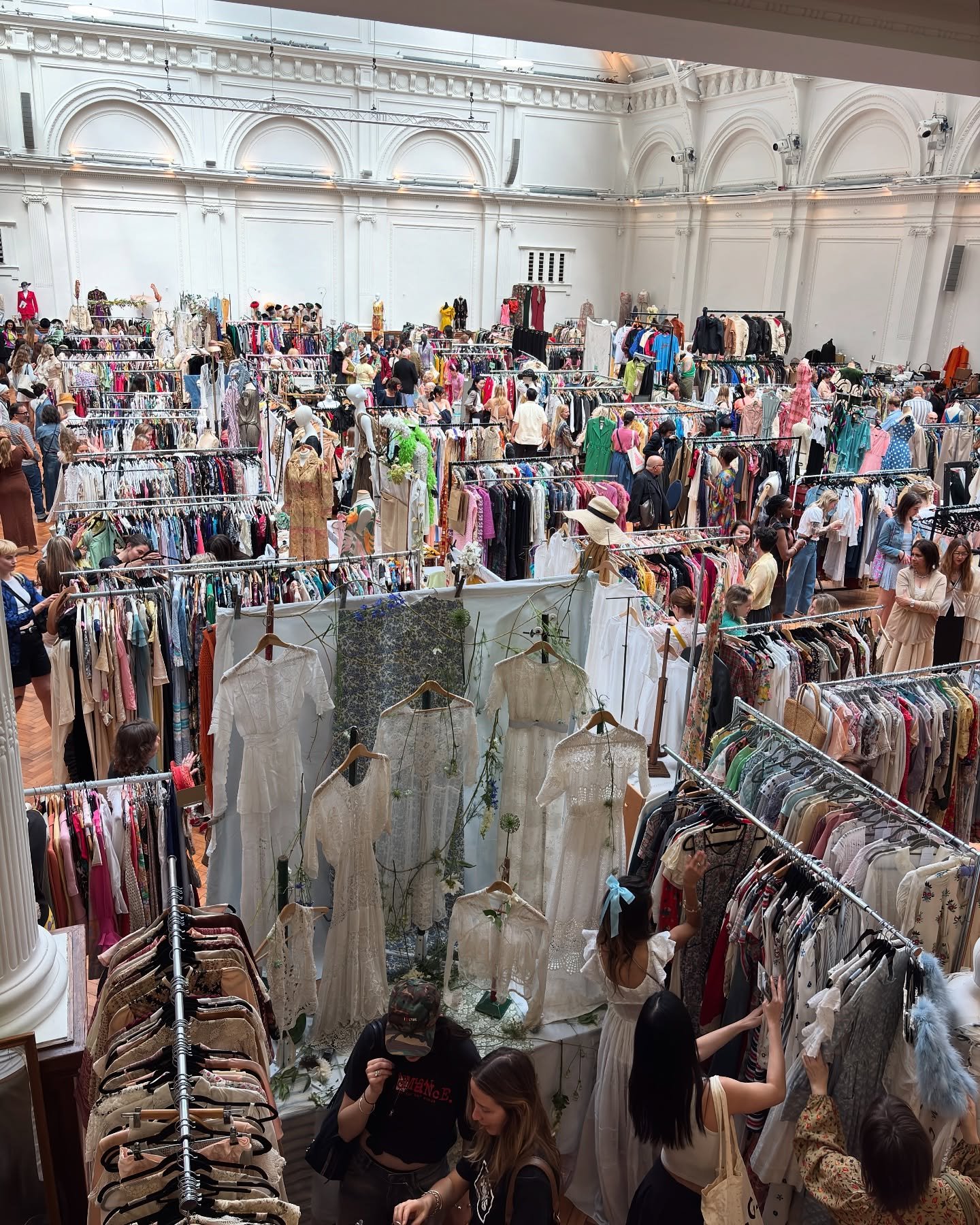 Moments from today 🌿 Open until 5.30pm at The Royal Horticultural Halls 🌿

🎟️ Book advance tickets below
Tickets will also be available on the door 
https://FrockMeVictoria2025.eventbrite.co.uk

Frock Me! Victoria
Sunday 1st June 2025
The Lindley 