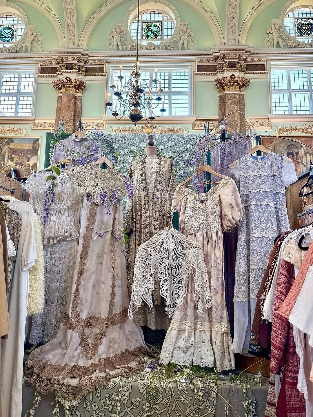 NEXT SUNDAY! Getting ready for the 1ST FROCK ME! of 2026 | 1st February 💫
60+ leading exhibitors at London&rsquo;s original vintage fair, established almost 30 years ago
📍Chelsea Old Town Hall, King&rsquo;s Road 
Book ahead https://frockmefeb2026.e