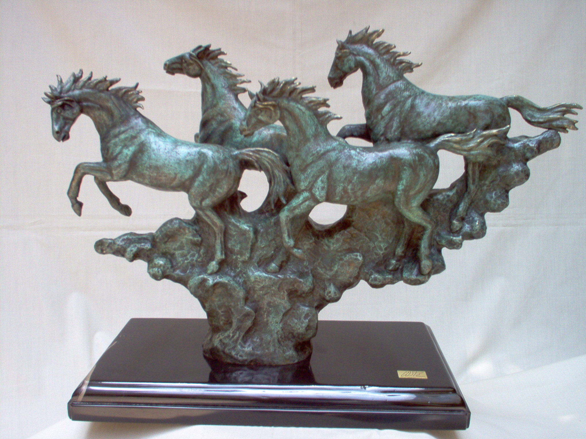 04-Caballos amontonados.JPG