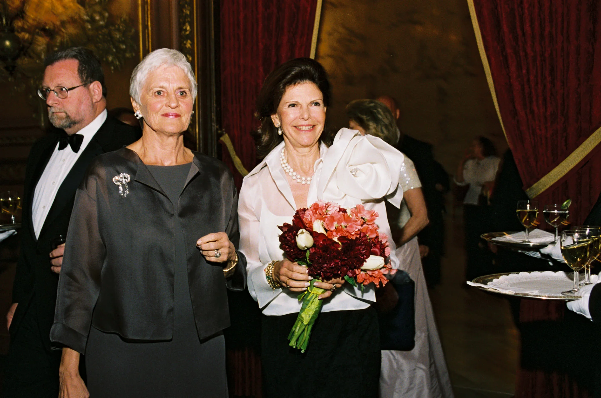 Long time supporter and Childhood USA Board Member, Monika Heimbold with H.M. Queen Silvia of Sweden at Childhood USA's 2005 Gala.