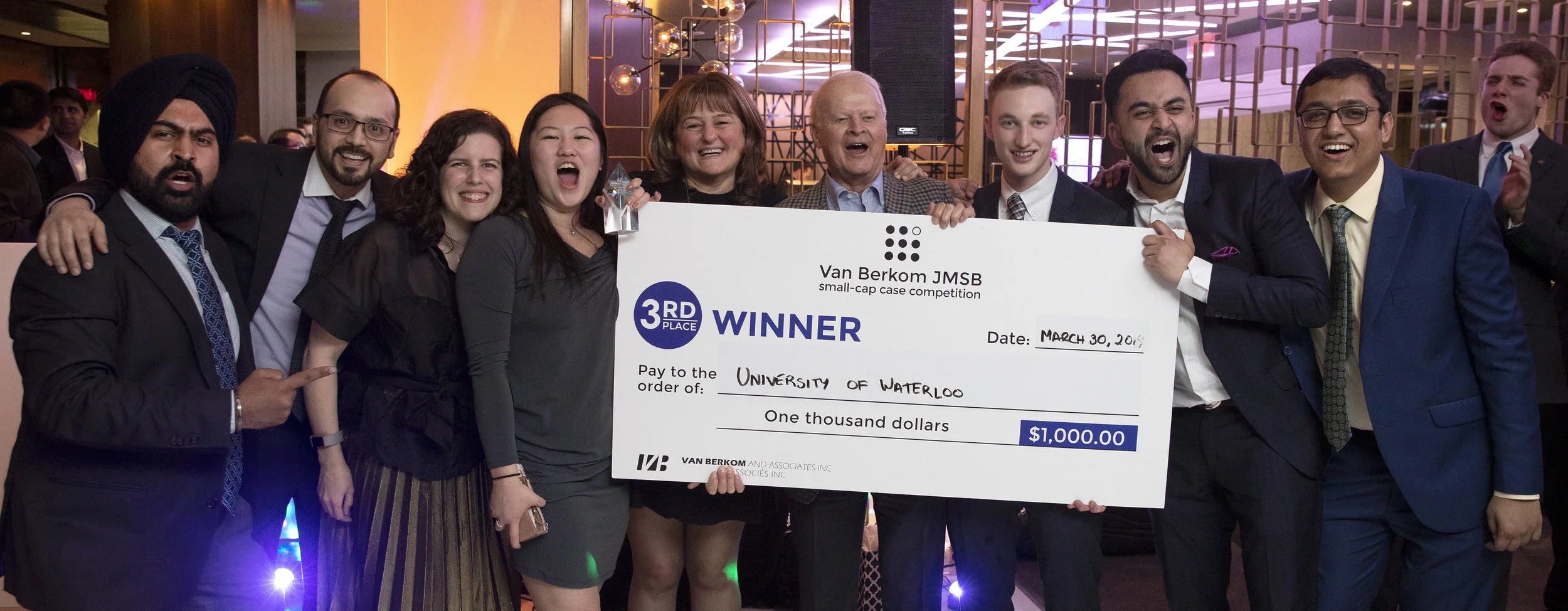 AMC19 0330 Van B Case 3rd 2904.JPG