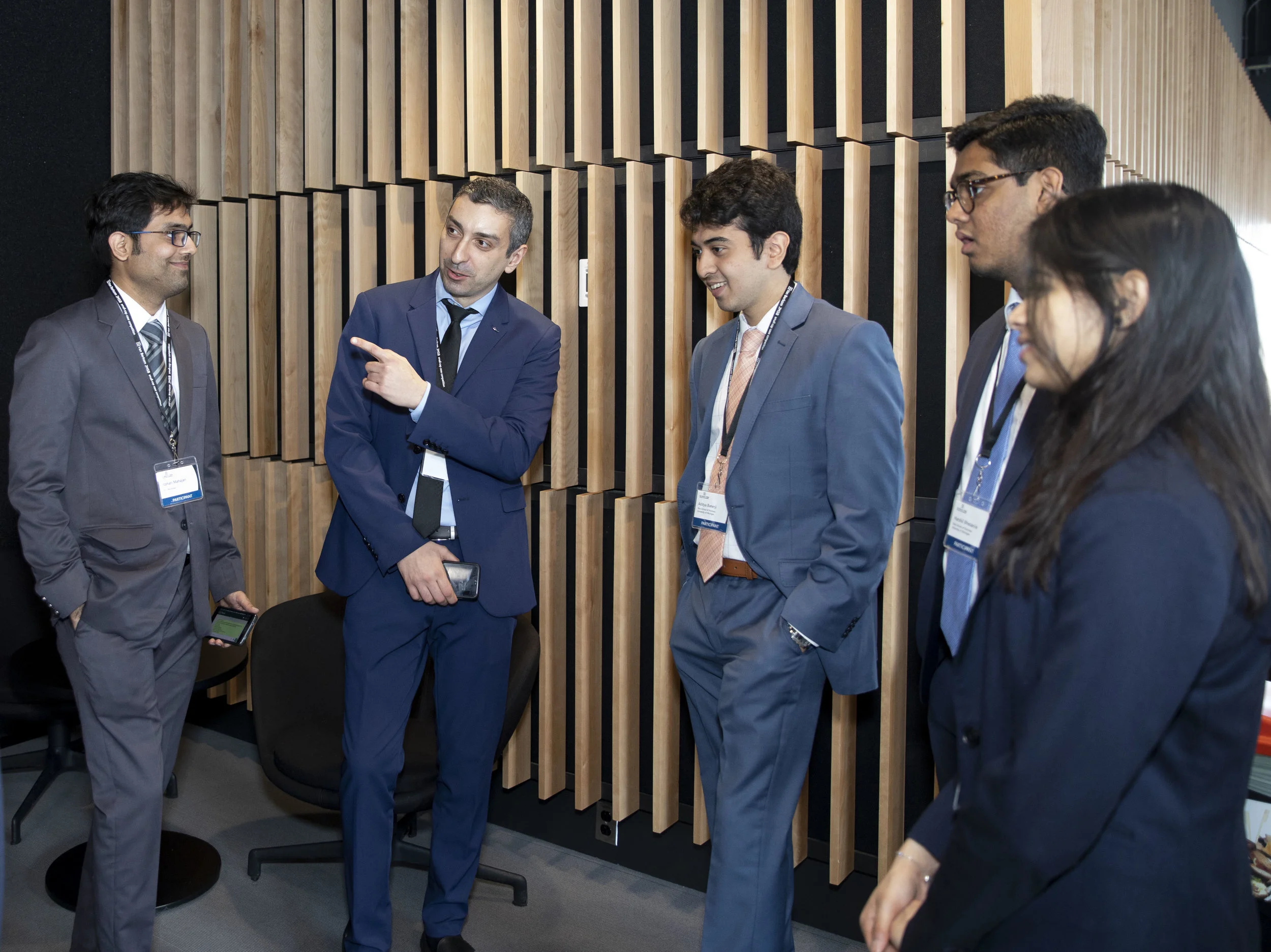 rf AMC19 0329 Van B Case 1656.JPG