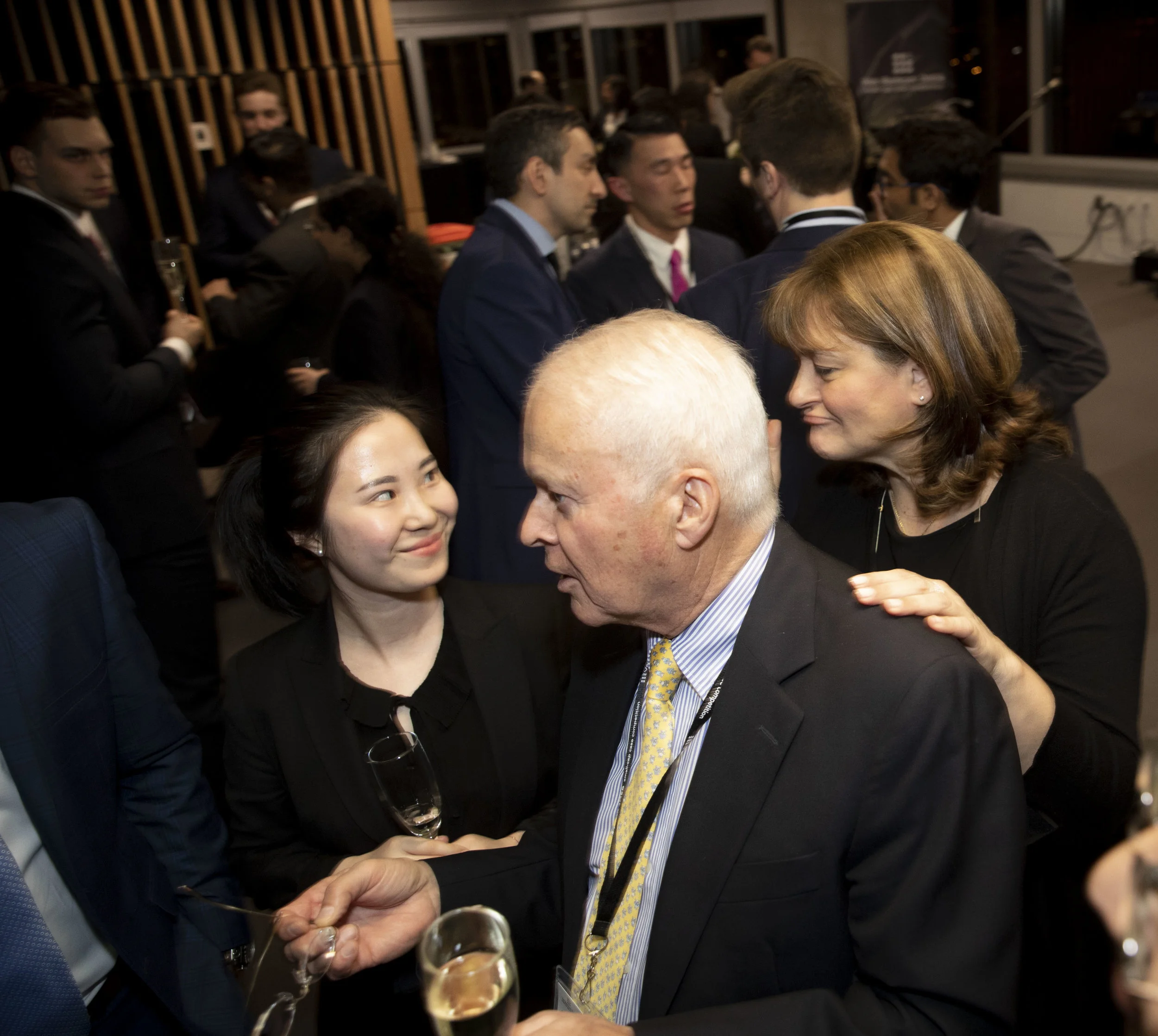 rf AMC19 0329 Van B Case 2213.JPG