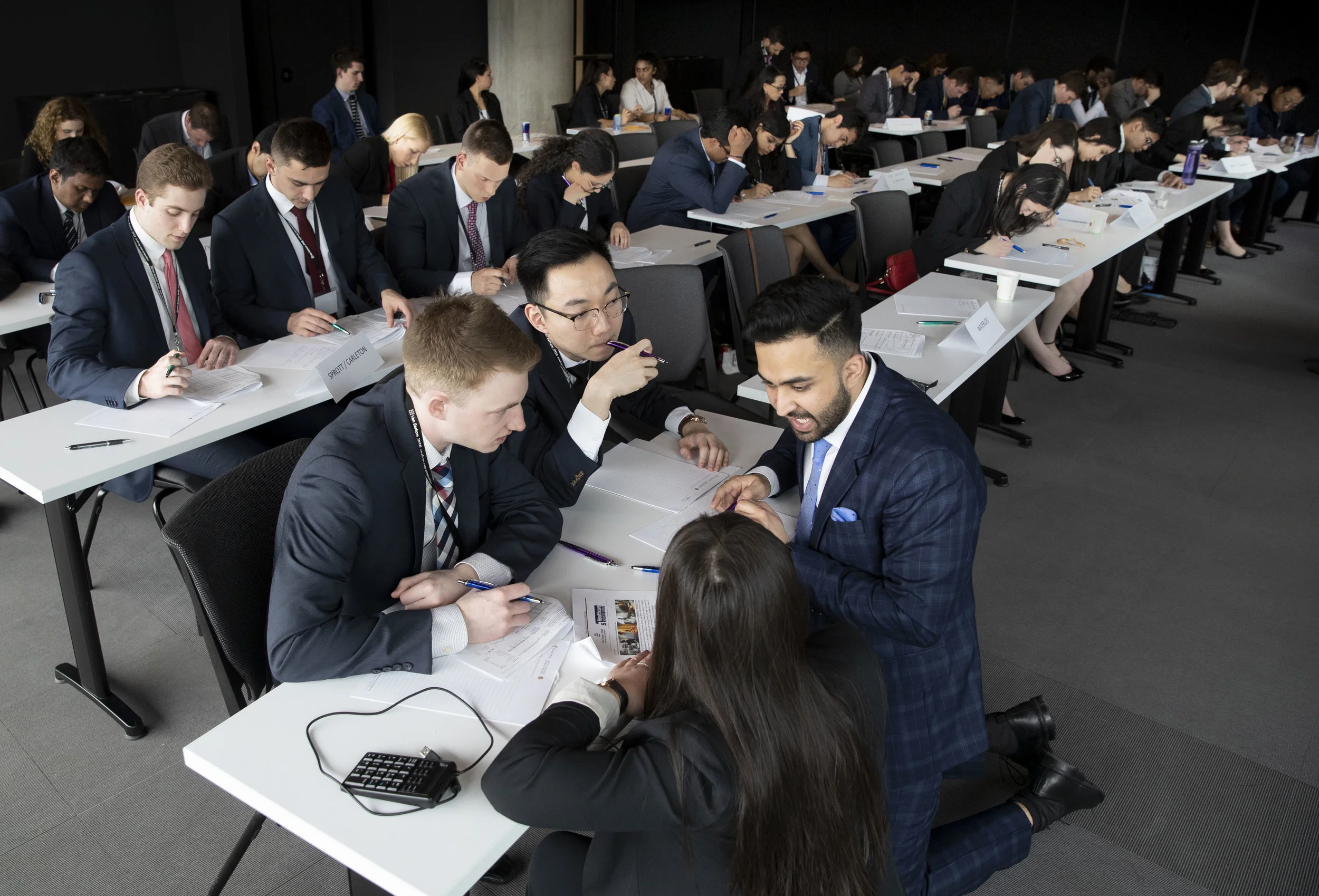 rf AMC19 0329 Van B Case 8326.JPG