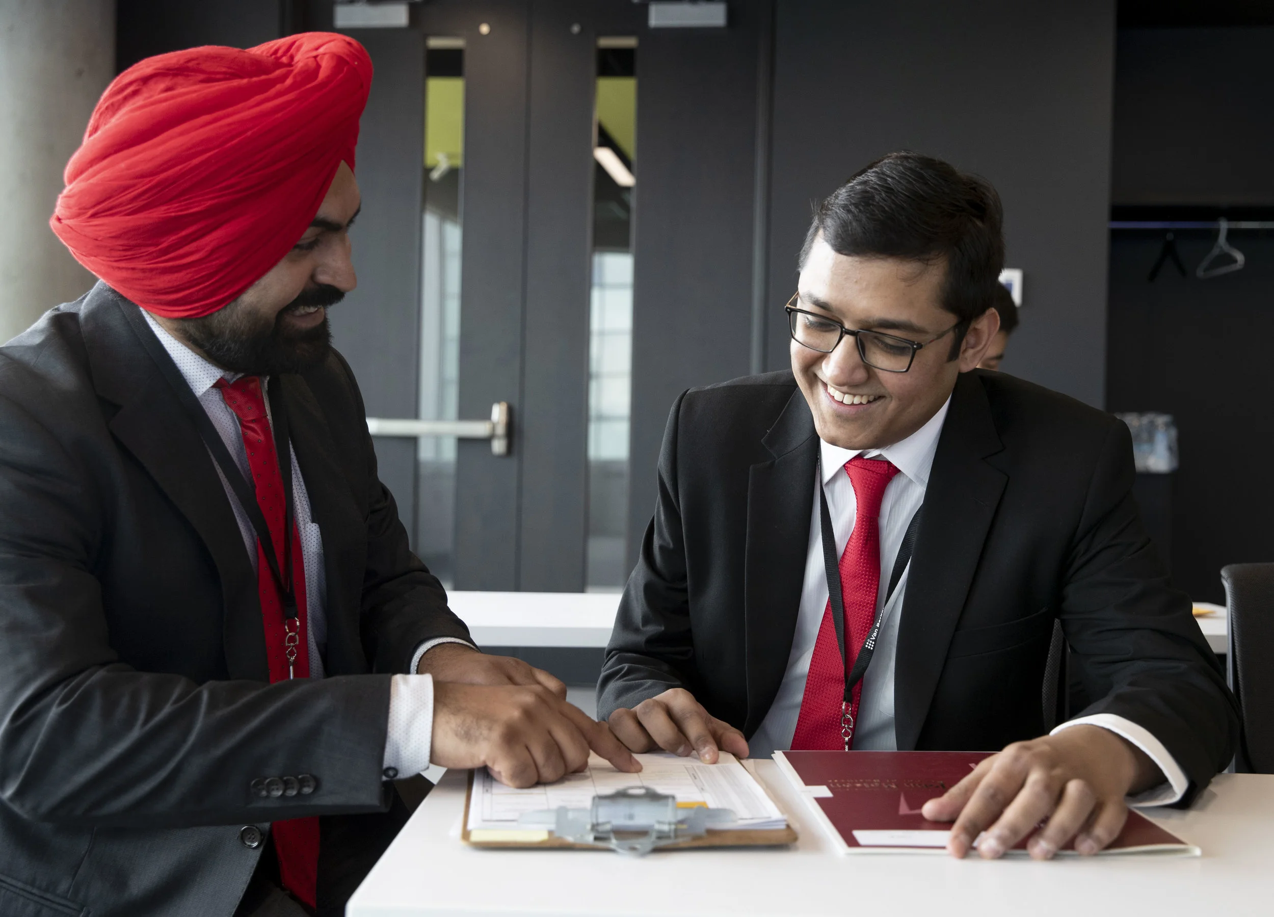 rf AMC19 0329 Van B Case 8478_1.JPG