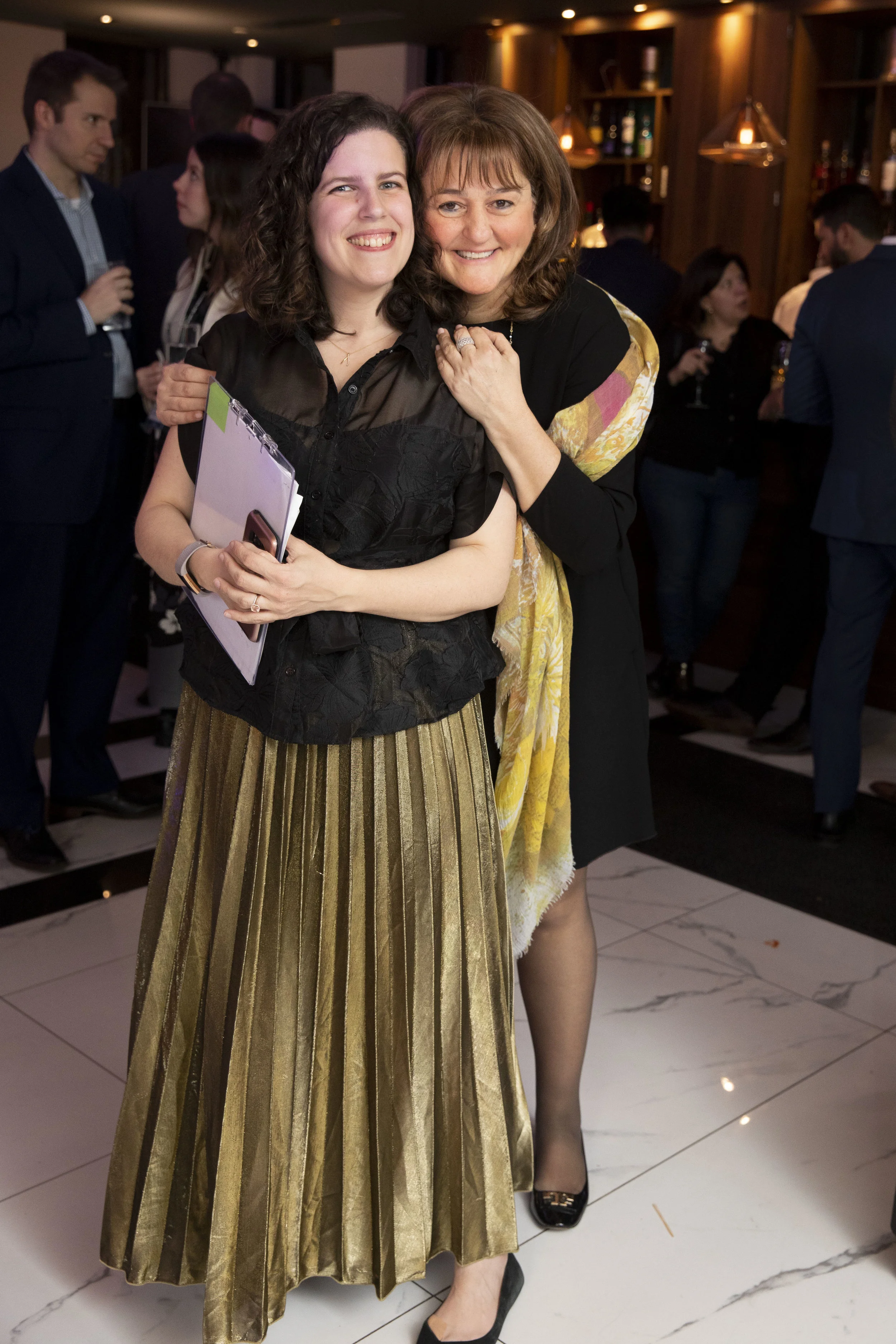 rf AMC19 0330 Van B Case 2390.JPG