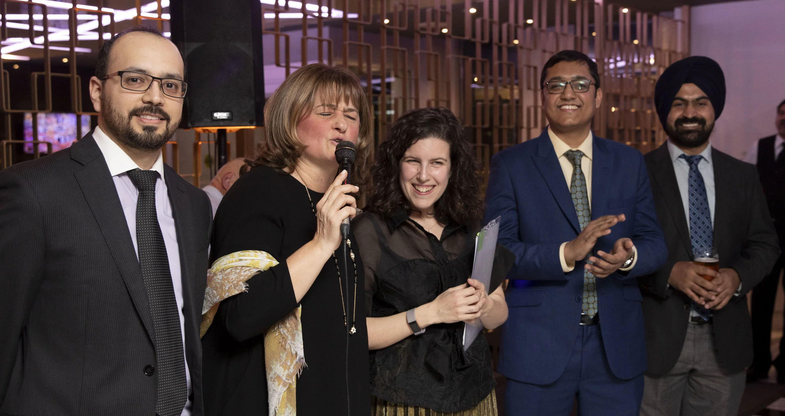 rf AMC19 0330 Van B Case 2417.JPG