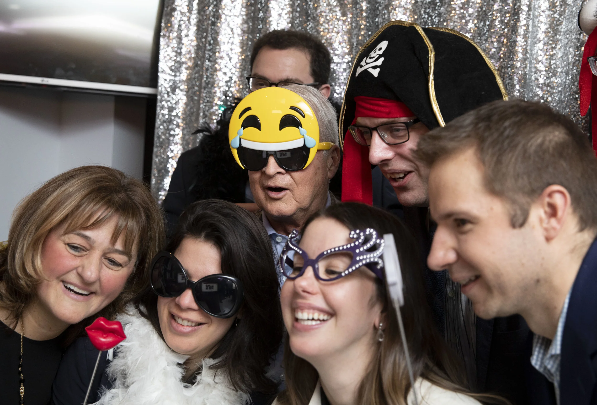 rf AMC19 0330 Van B Case 2480.JPG