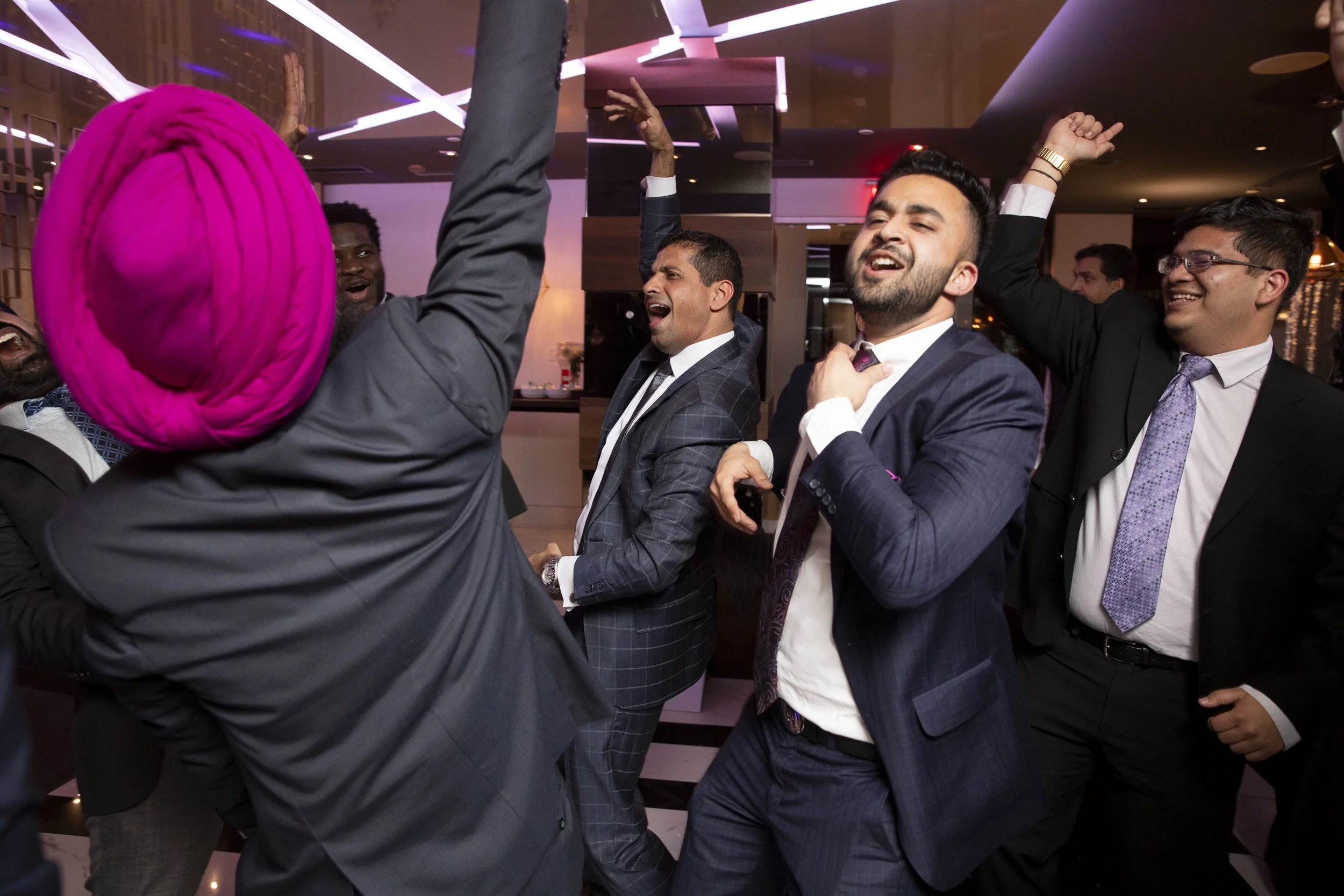 rf AMC19 0330 Van B Case 2726.JPG