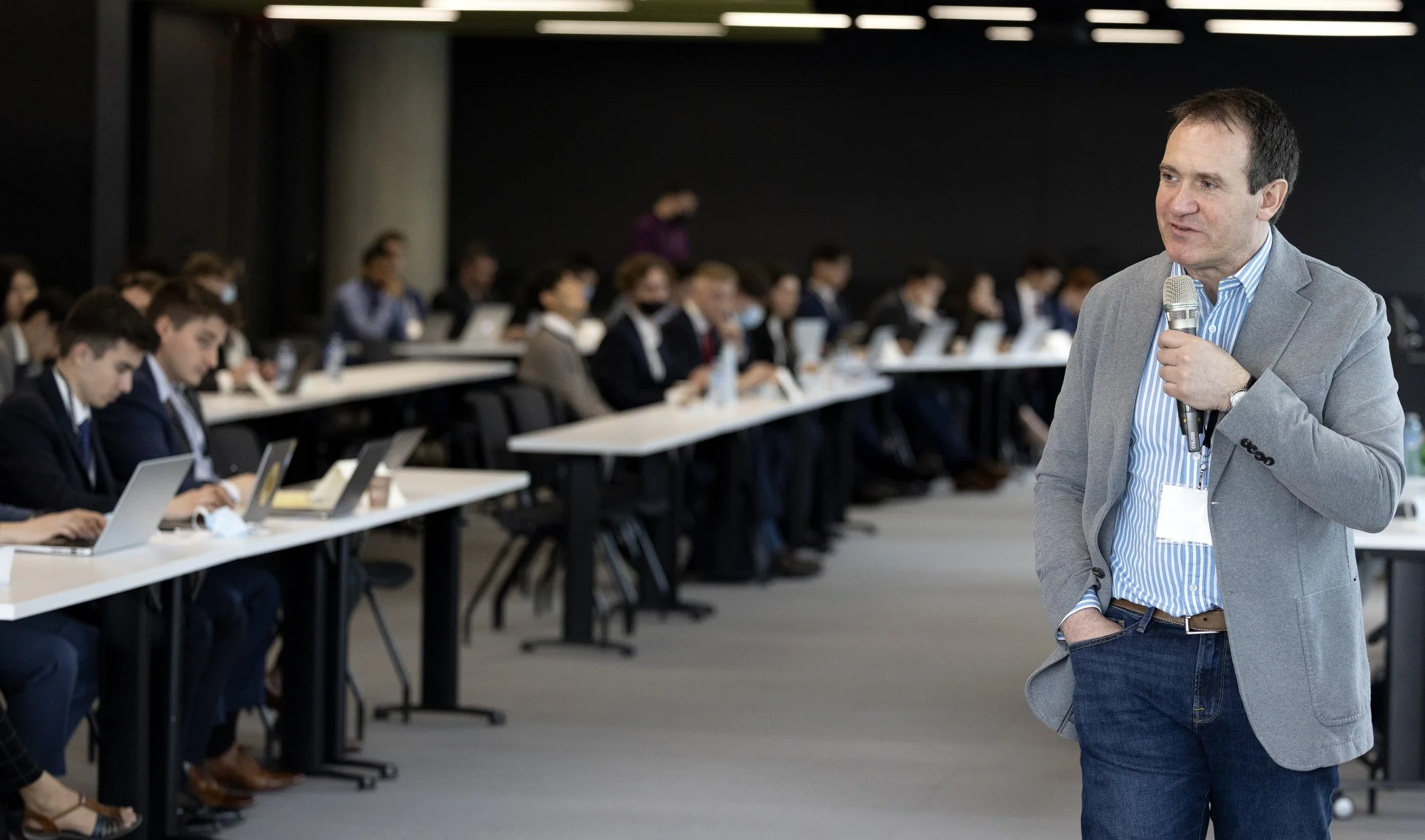 AMC22 0325 Van B Case 1 Web Rez 4531.JPG