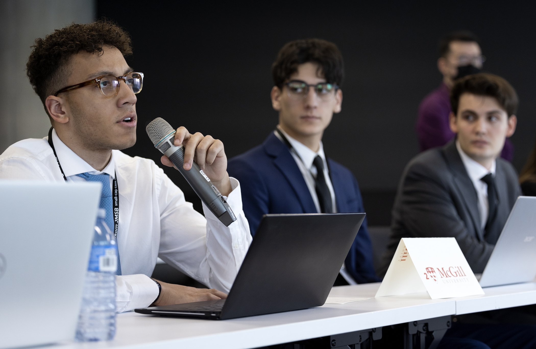 AMC22 0325 Van B Case 1 Web Rez 4740.JPG