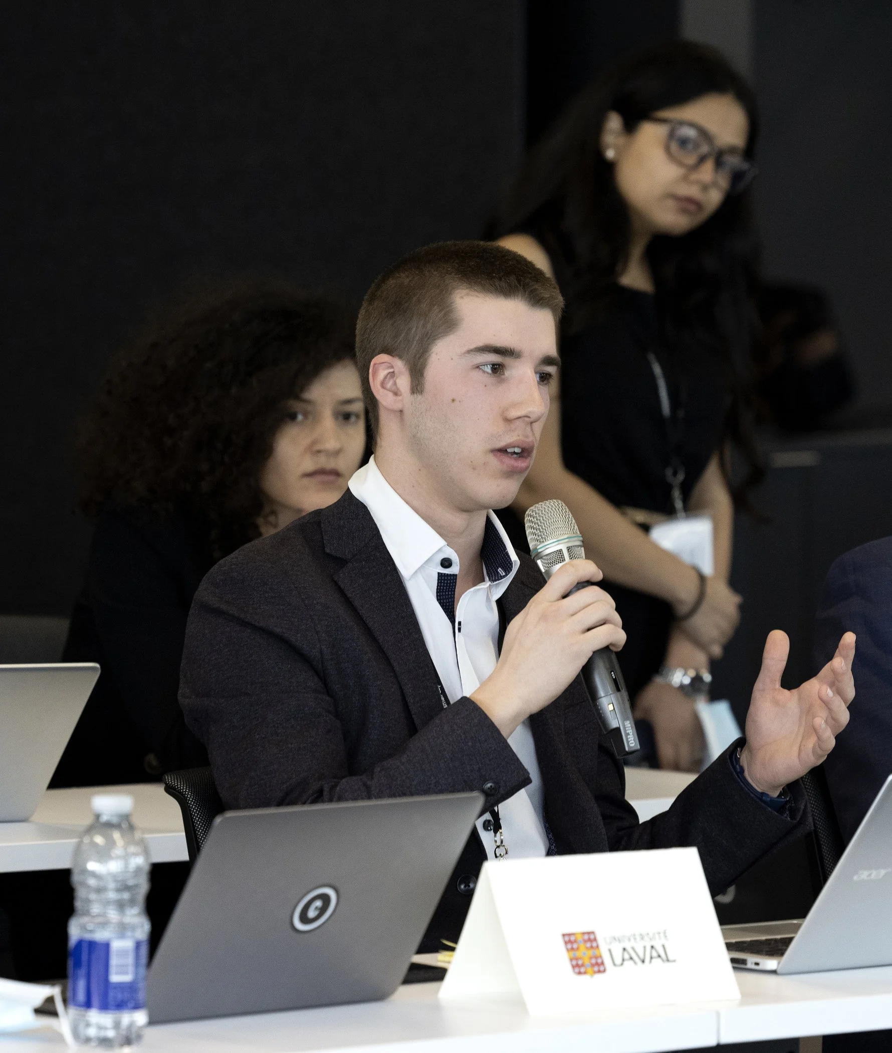 AMC22 0326 Van B Case 2 Web 5333.JPG