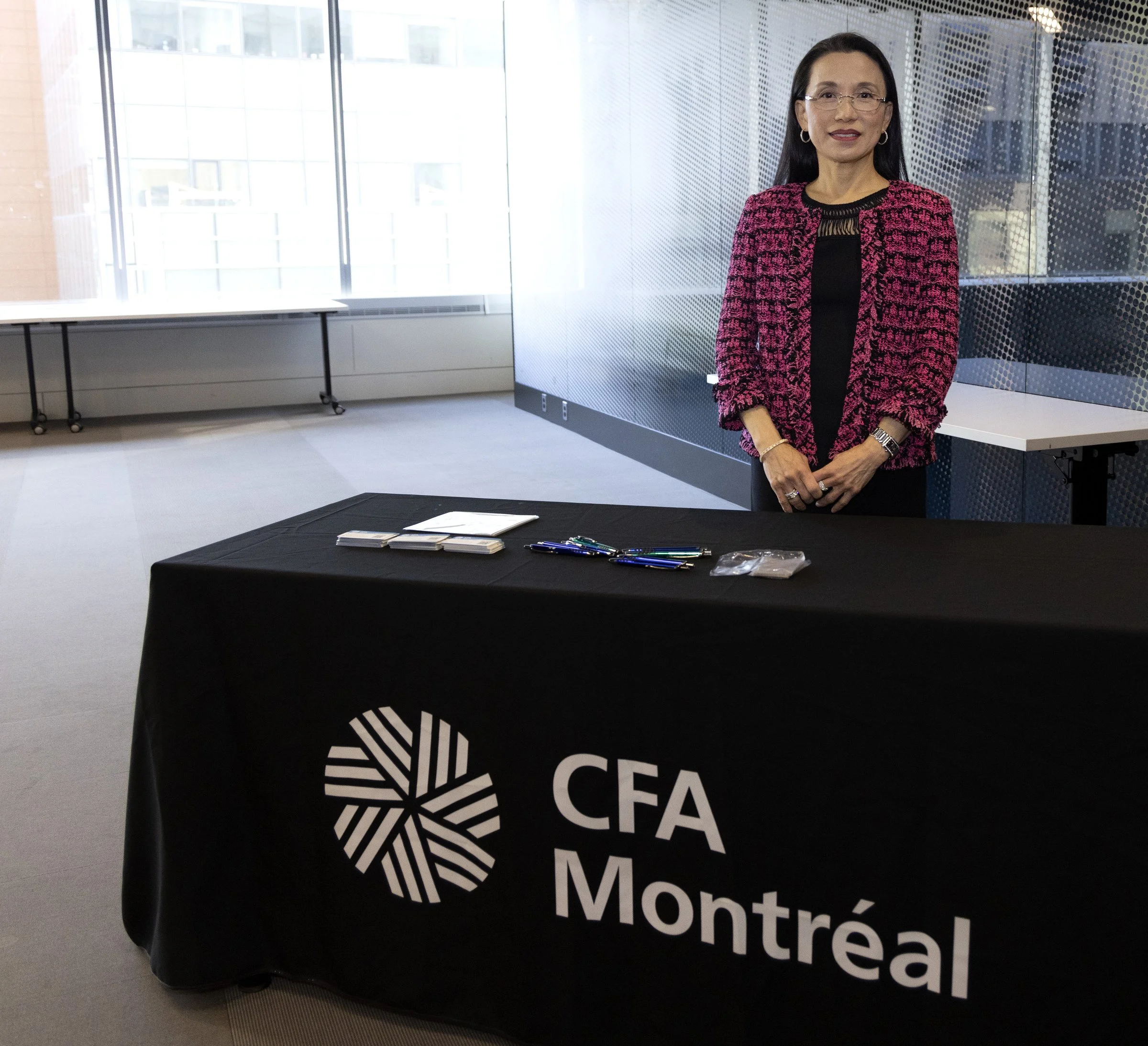 AMC23 0324 JMSB Van B Case SMrez 6015.JPG