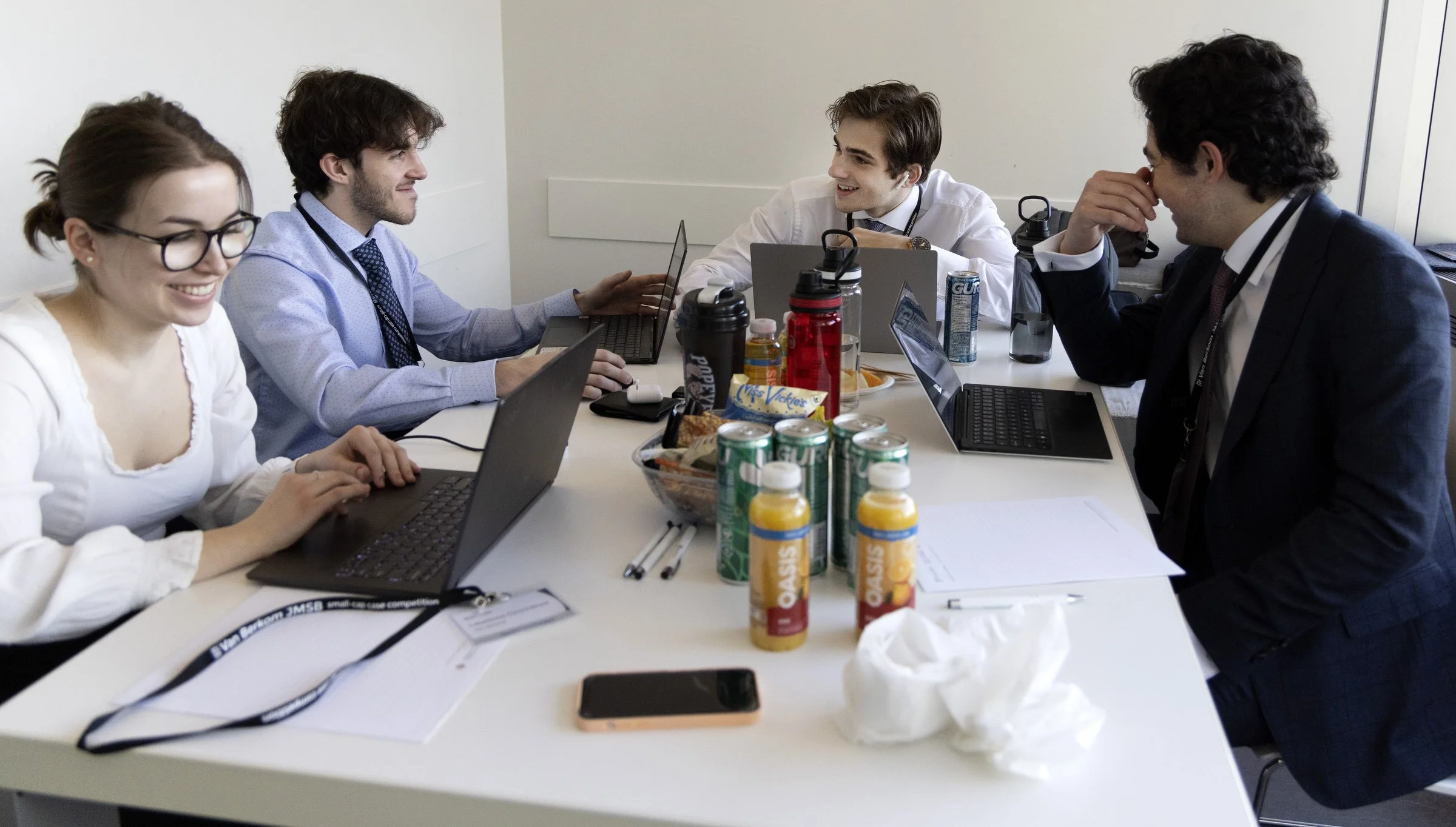 AMC23 0324 JMSB Van B Case SMrez 6019.JPG