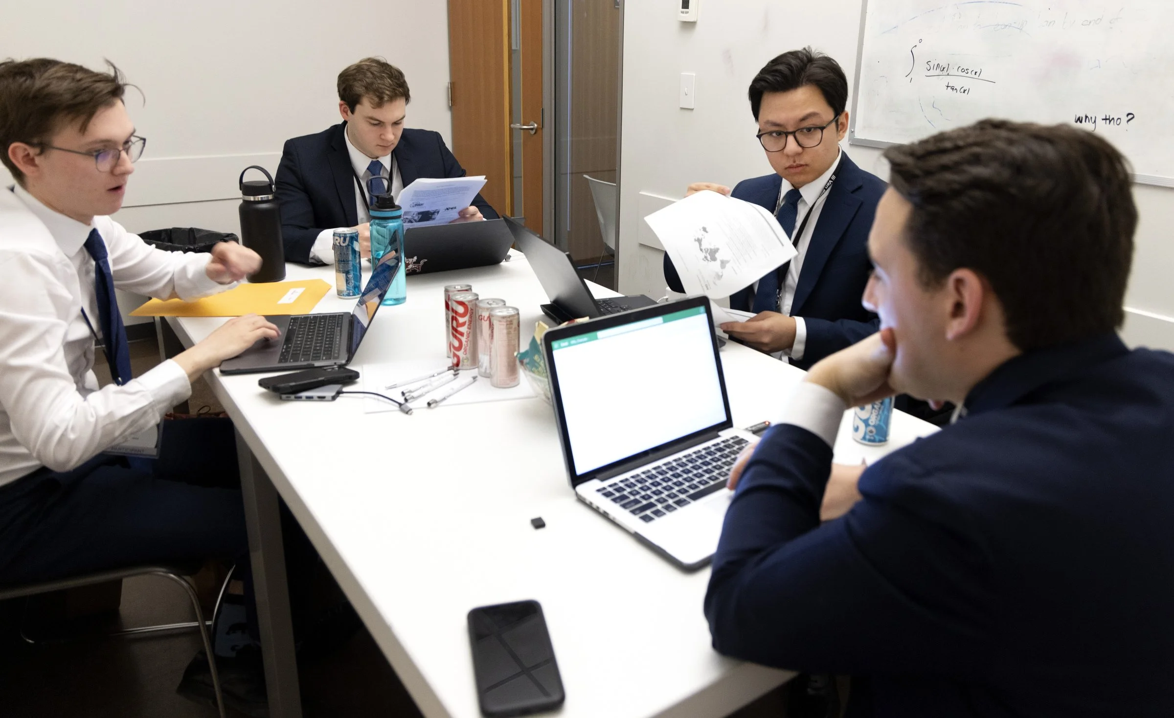 AMC23 0324 JMSB Van B Case SMrez 6062.JPG