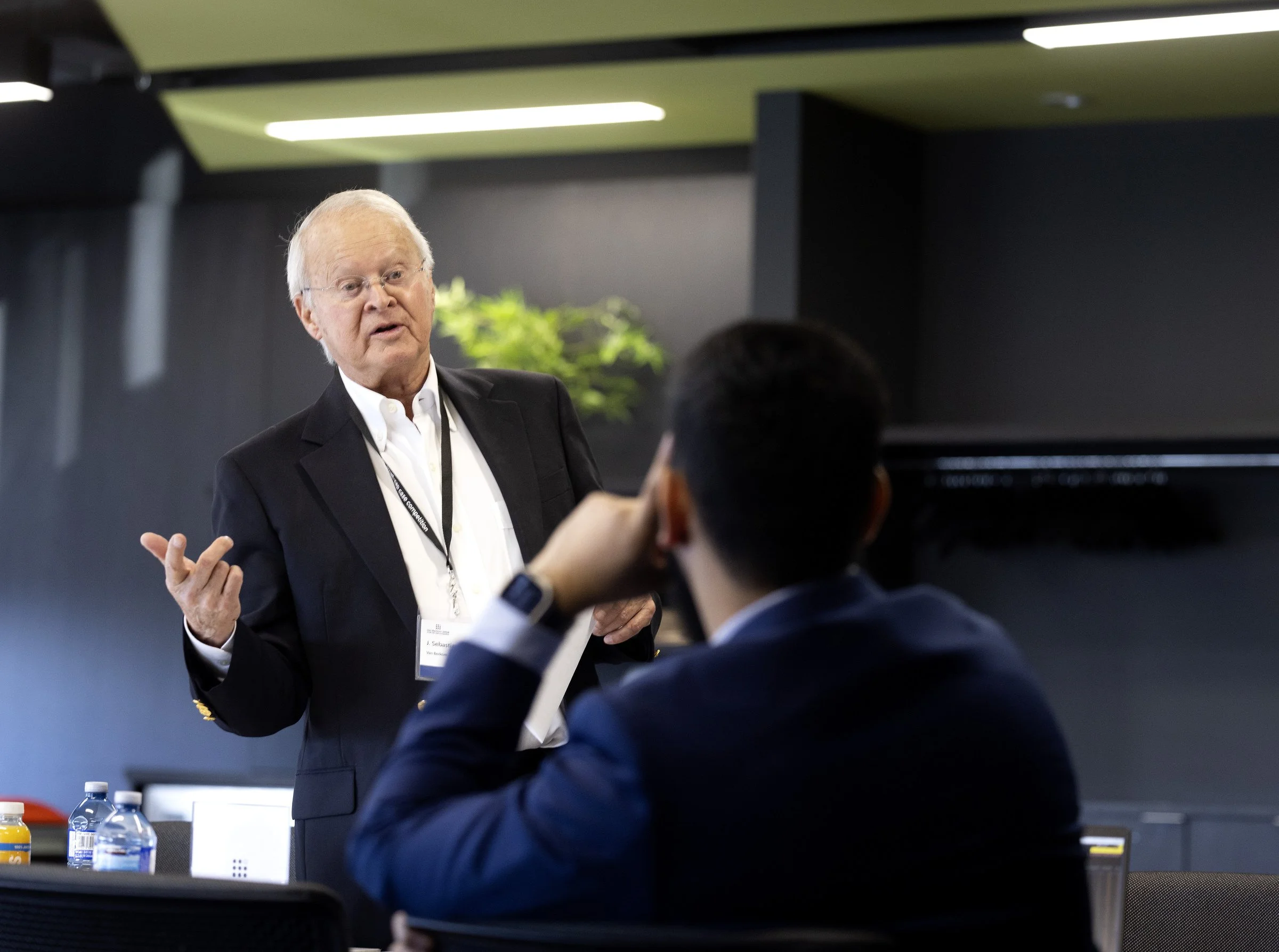 AMC23 0324 JMSB Van B Case SMrez 6129A.JPG