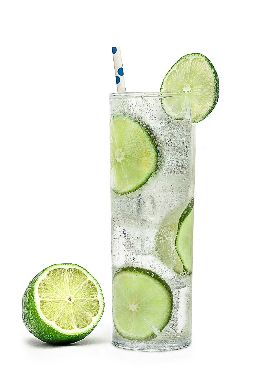 gin and tonic with lime