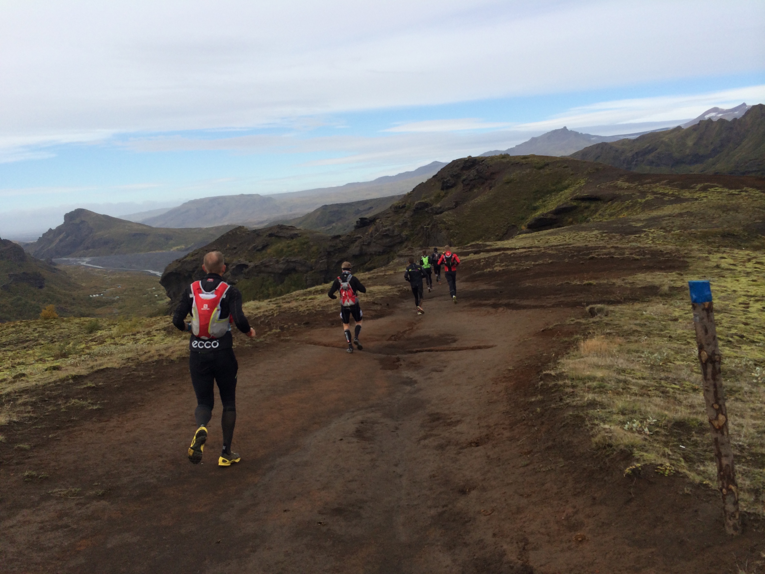   FIMMVORDUHALS    (FIVE-CAIRN TRAIL)   - Run across glaciers and volcanoes - 