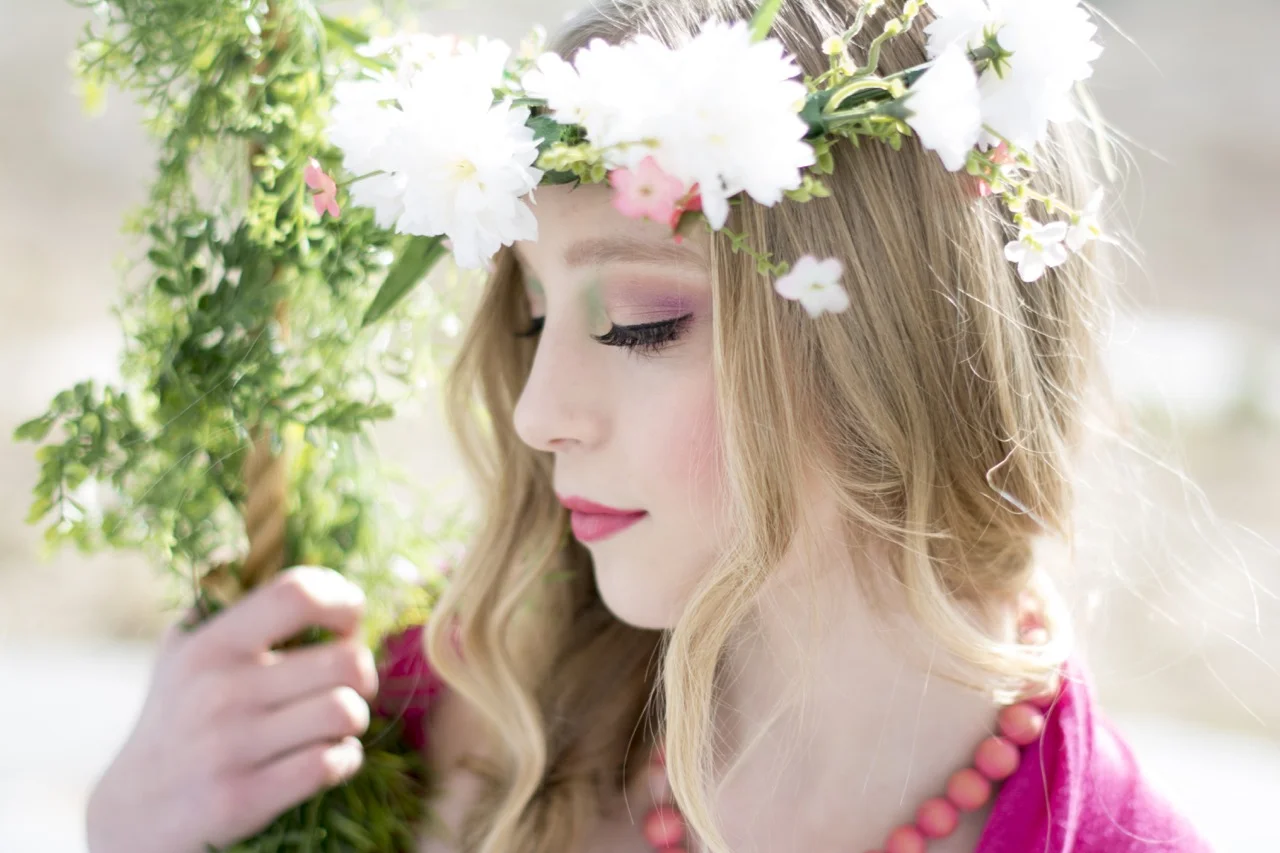 Alisha Khan Photography, model: Delaney of DVM-Dejavu Model Management, design by Mosaic Party & Event Design, styling by Perch Travelling Boutique