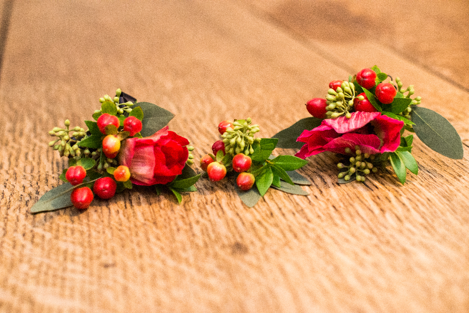 red boutonniere.png