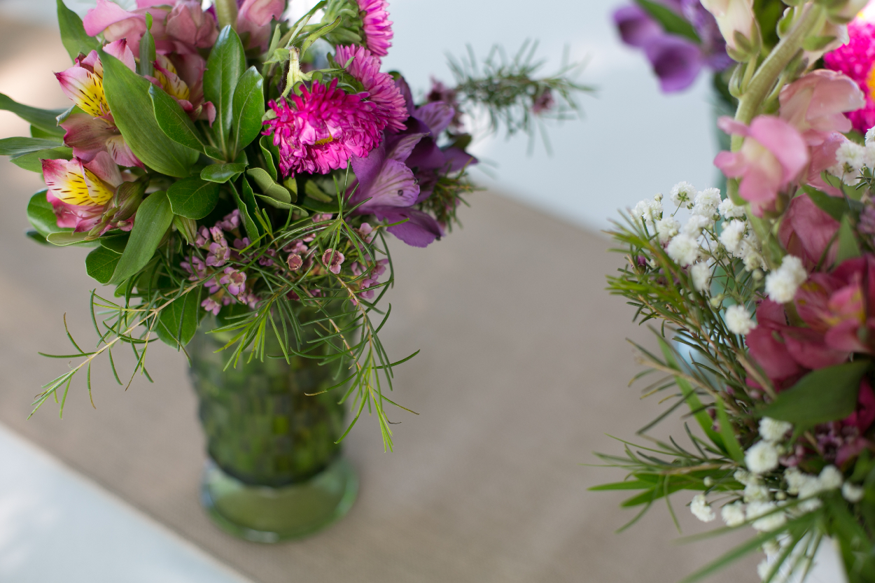wildflower centerpiece.jpeg