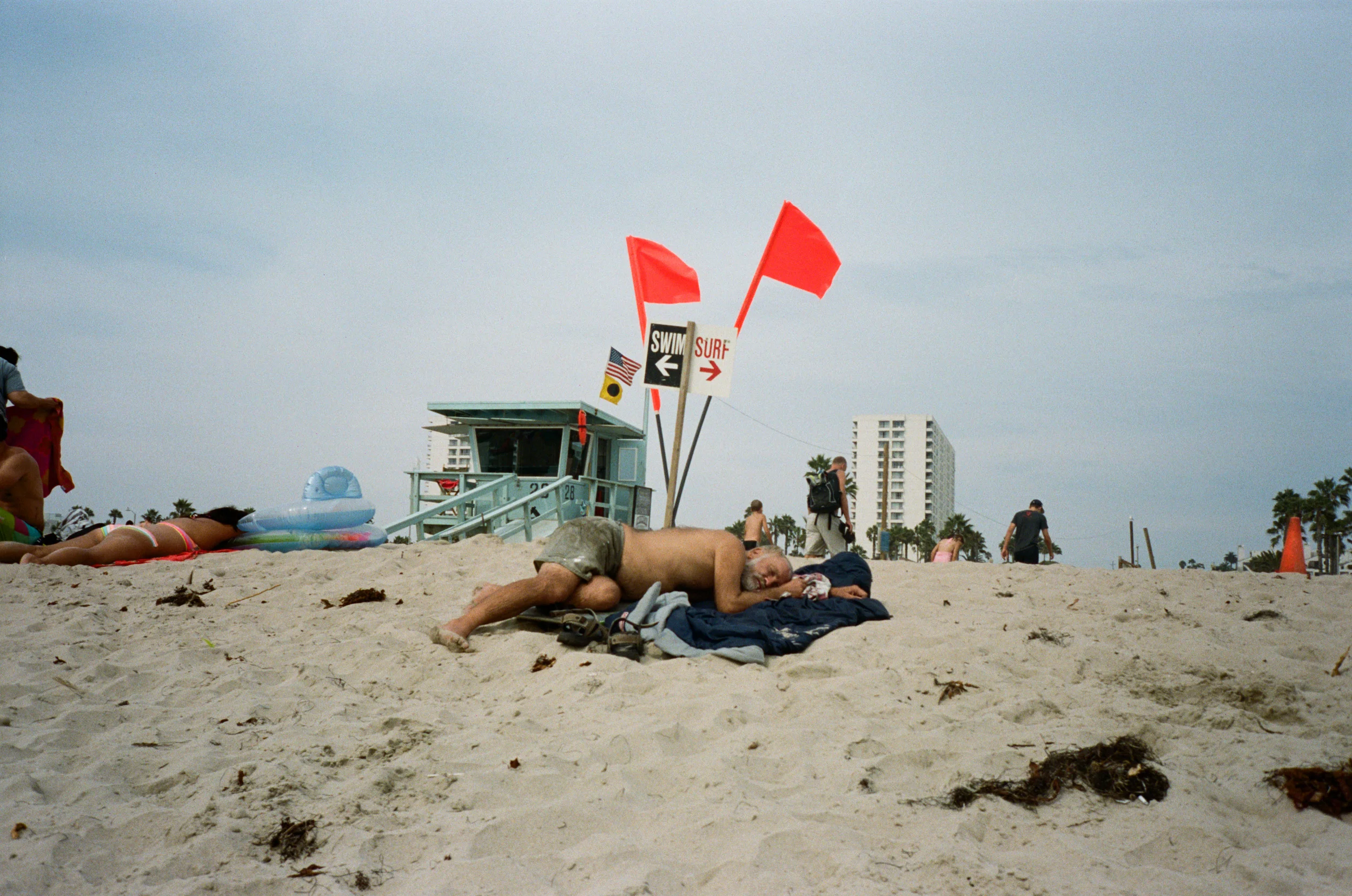 beach1.jpg