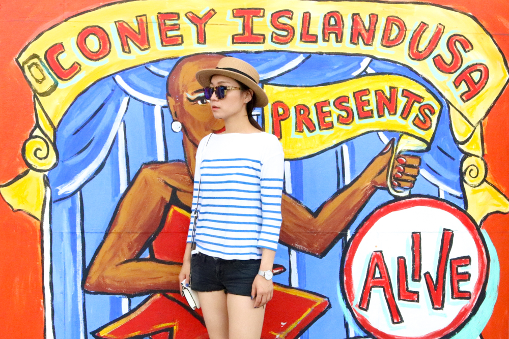 Zara Striped Top, Vintage Shorts, Urbanoutfitters Hat , Wildfox Classic Fox Wayfarer Mirror Sunglasses , Cluse La Bohème Mesh Silver/White Watch , Zara White Crossbody