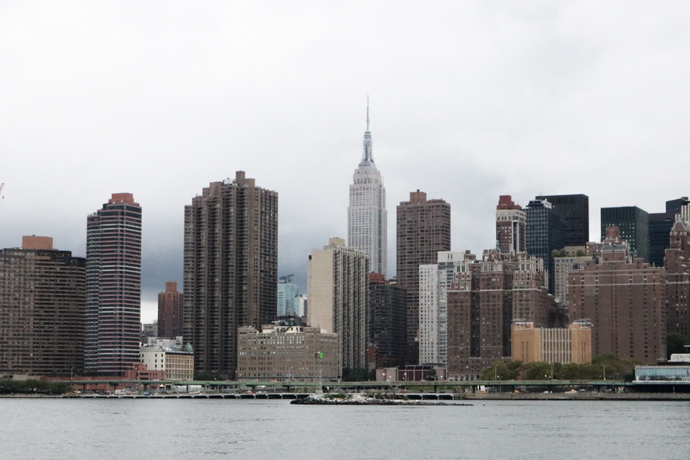 City view from Gantry Plaza State Park
