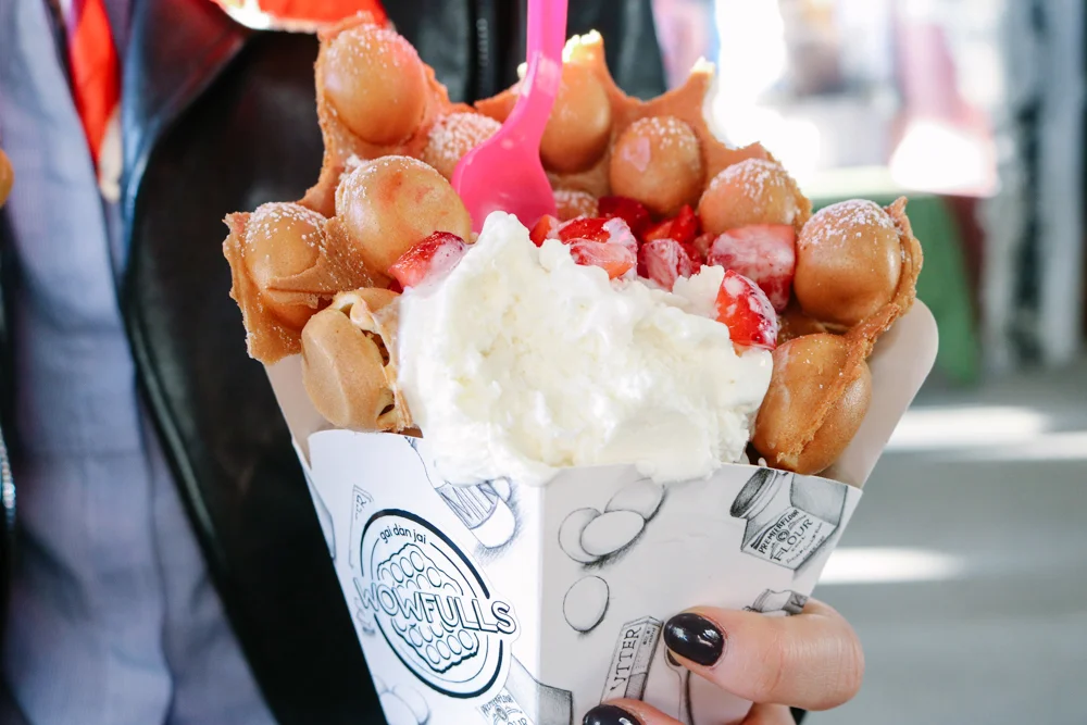 Original "gai dan jai", with ice cream topped with fresh strawberries & strawberry pocky