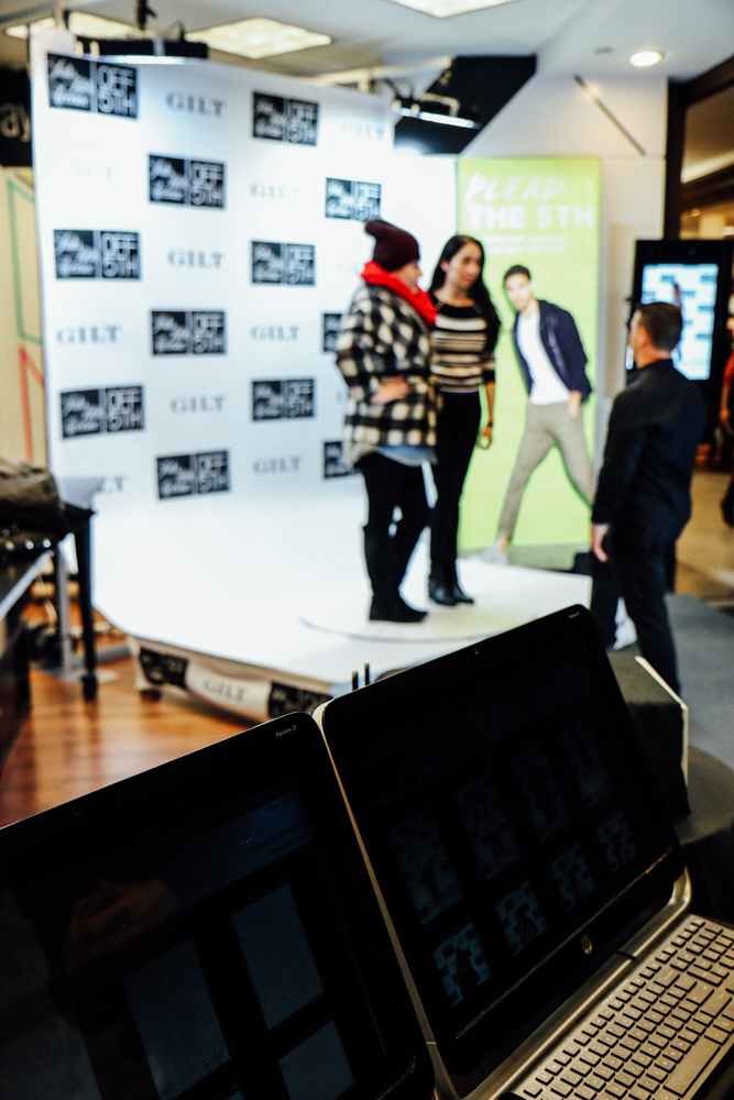 Photo booth for 360° view of your look